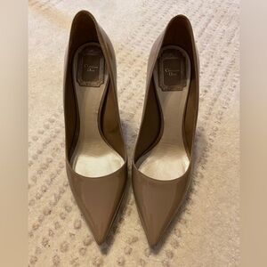 Dior Cherie taupe patent leather heels